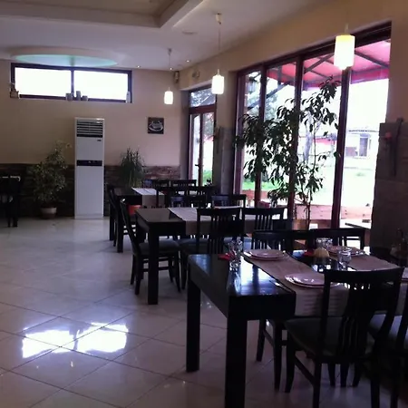 Guest house Velevi 2*